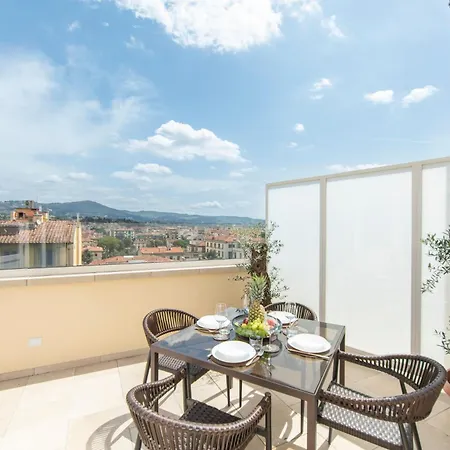 Penthouse With Terrace Over Florenz Exterior foto
