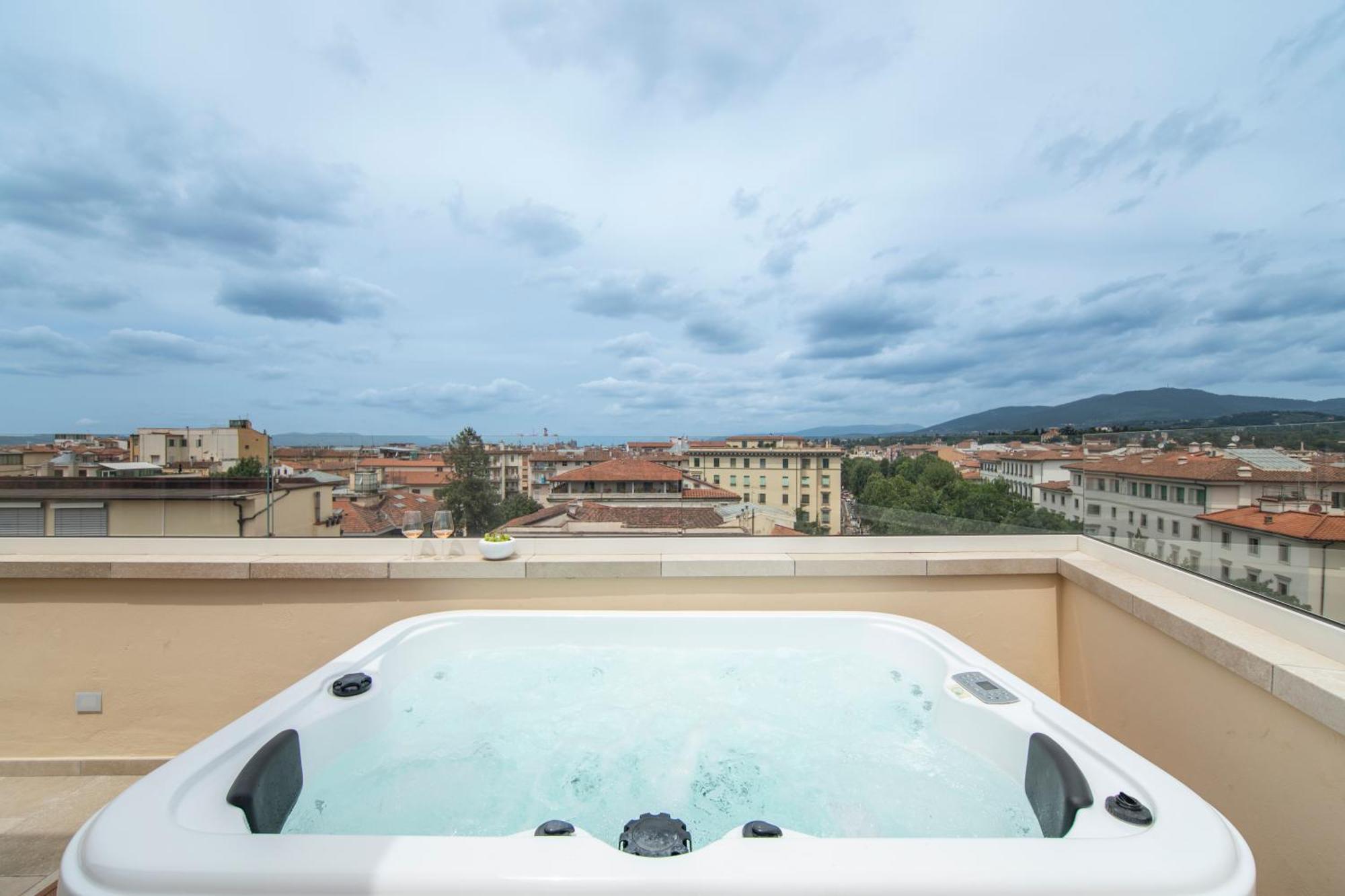 Penthouse With Terrace Over Florenz